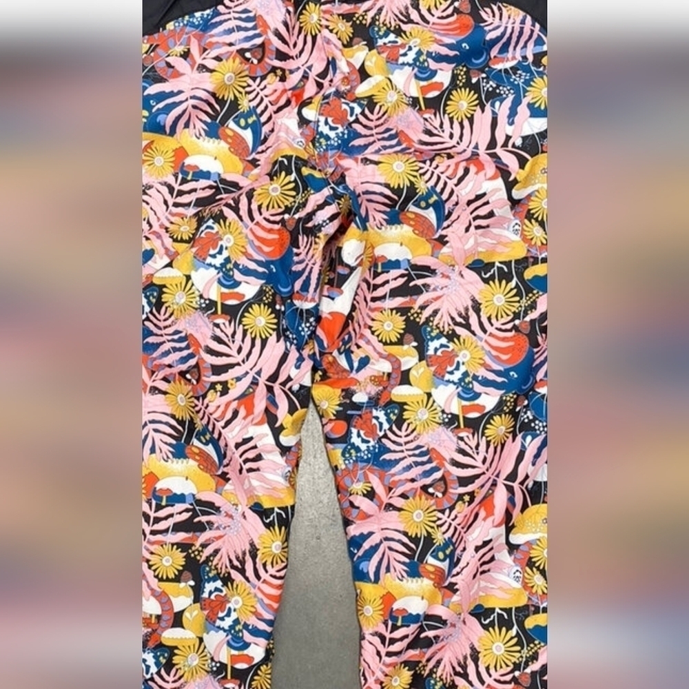 The North Face Woman's  Top & Pants  Windbreaker Set Size M. - Picture 7 of 13